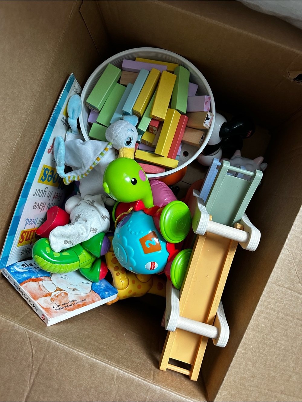 Fisher-Price Bright Green & Red Pull-Along Turtle Learning Toy 1st year bundle